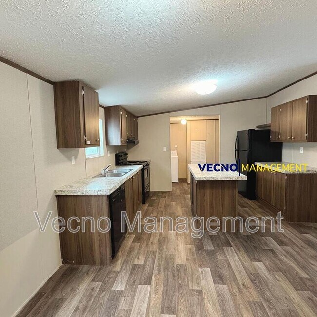 Building Photo - 842 Corinne Dr