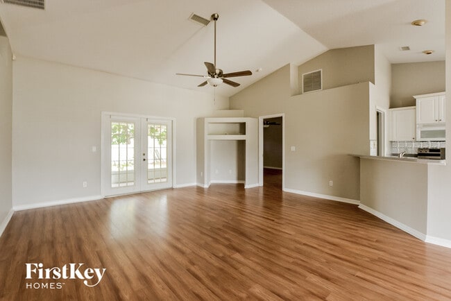 Building Photo - 1393 Pine Song Dr
