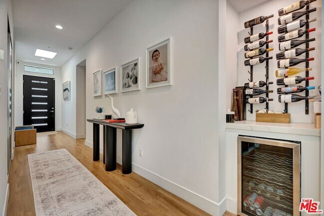 Building Photo - 4203 Saugus Ave