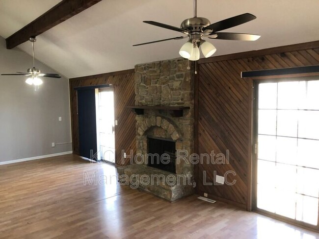 Foto del edificio - 6225 Mullen Rd