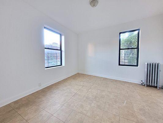 Foto del edificio - 1 bedroom in BRONX NY 10453