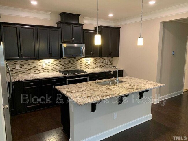 Foto del edificio - 1531 Glenwater Dr