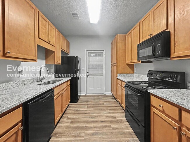 Foto del edificio - 8612 Thomas Rd