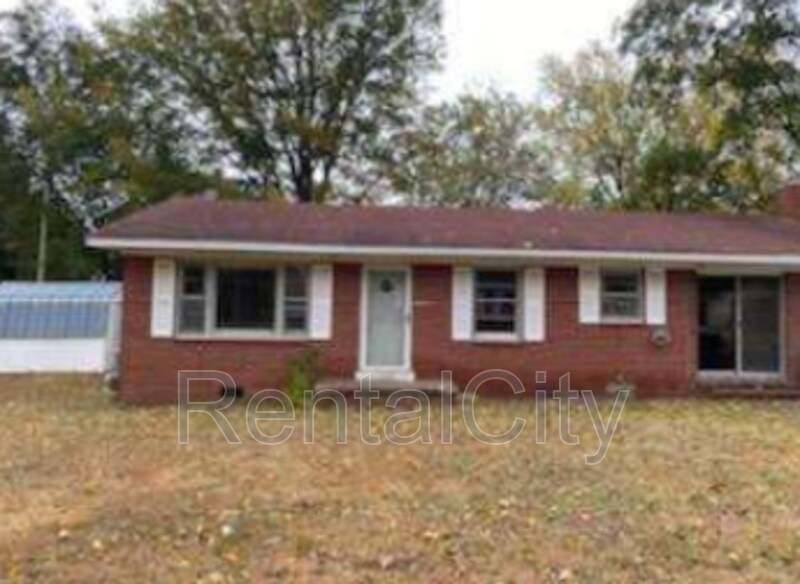 Primary Photo - 321 Hillcrest St