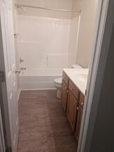 Building Photo - 121 Wexford Dr