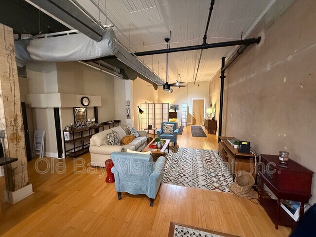 Foto del edificio - 412 Dauphin St