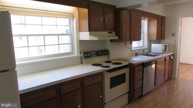 Foto del edificio - 6064 Wooten Dr