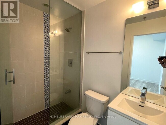 Photo du bâtiment - 195 Bonis Ave