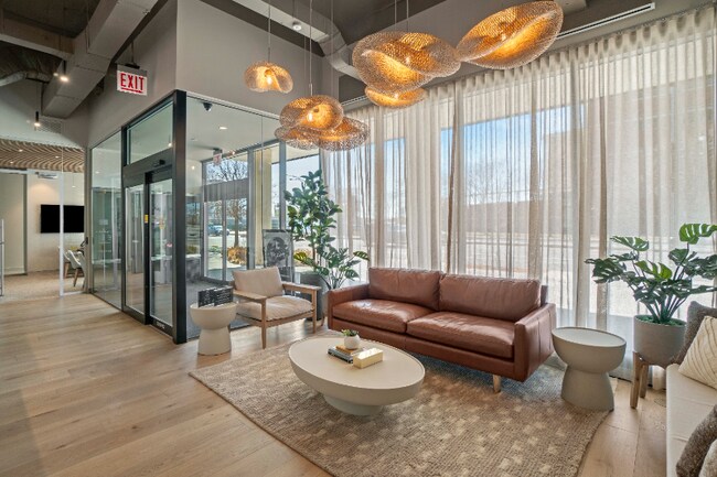 Foto del edificio - 510 S Damen Ave