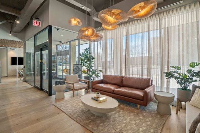 Foto del edificio - 510 S Damen Ave