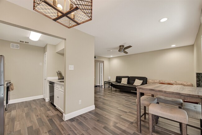 Foto del edificio - 18515 Egret Bay Blvd