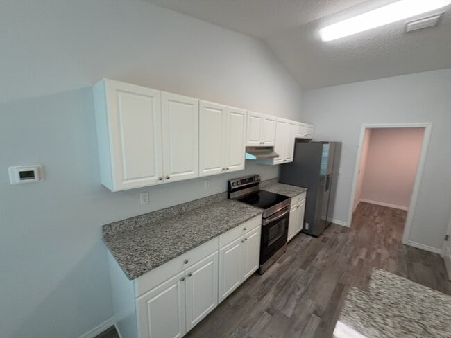Building Photo - 15023 SE 93rd Ct