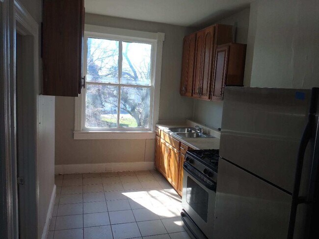 Foto del edificio - 1519 E 28th St