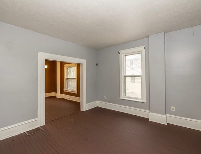 Building Photo - 12310 Watterson Ave