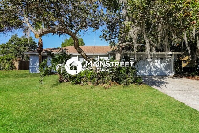 Foto del edificio - 3 Bedroom Pet-Friendly Home in Deltona, FL with Main Street Renewal
