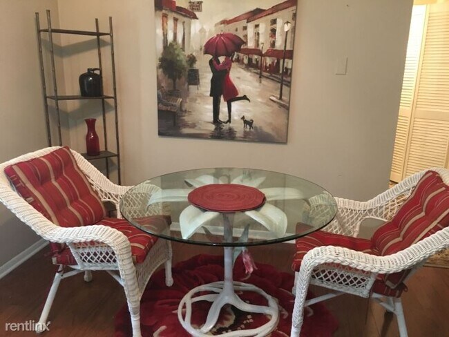 Foto del edificio - 2 br, 1 bath Condo - 6130 Carroll Lake Rd