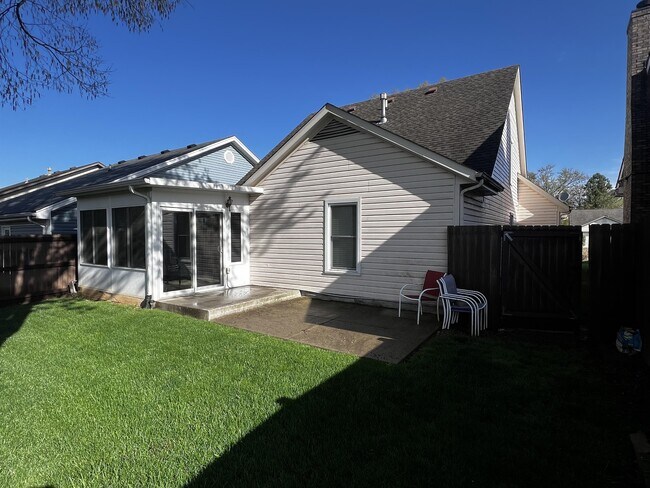 Foto del edificio - 8112 Cloudcroft Ln