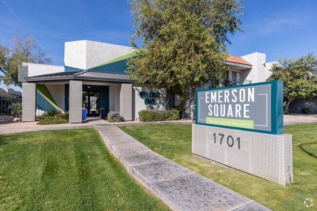 Building Photo - Emerson Square
