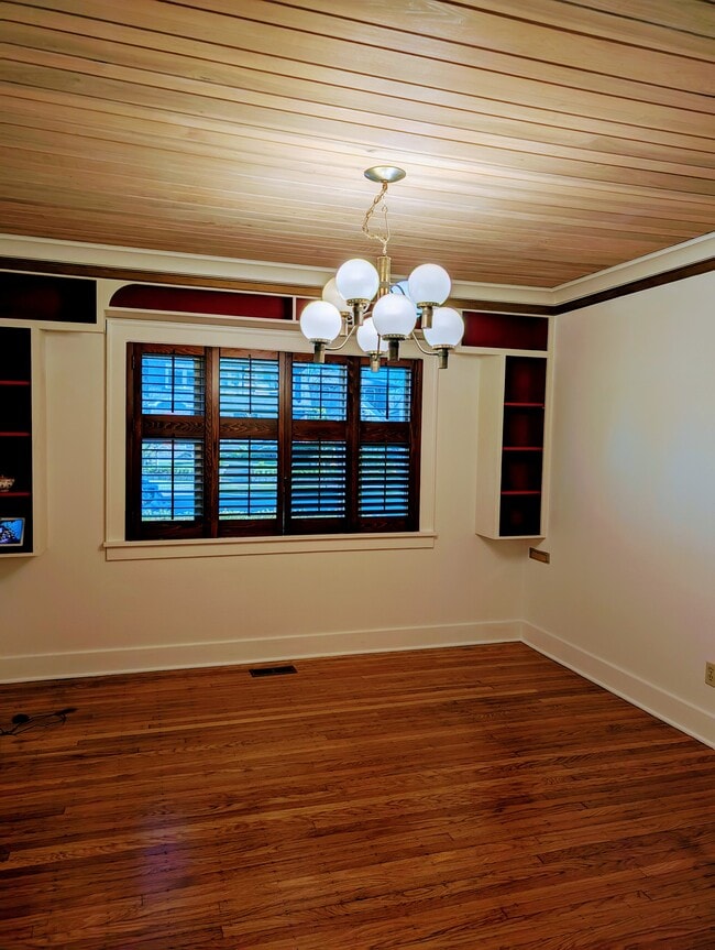 Dining Room - 2543 NE 31st Ave