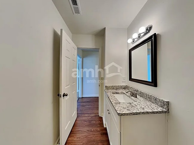Foto del edificio - 1129 Rutledge Landing Dr