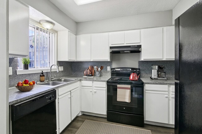 Photo - ReNew Greenway Apartments