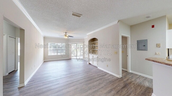 Building Photo - 10000 Gate Pkwy N