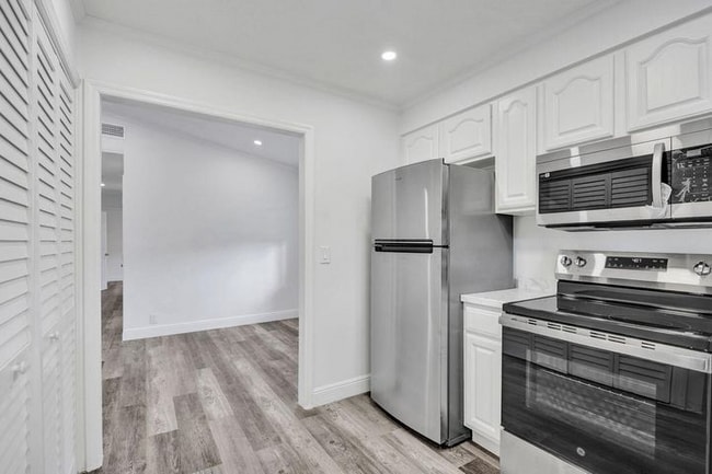 Foto del edificio - 229 SW 1st Ave