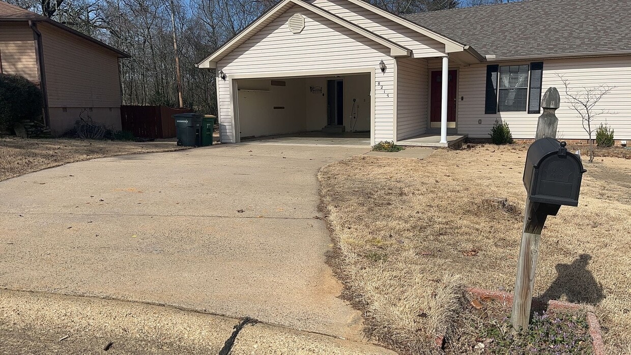 Primary Photo - Sherwood Rental