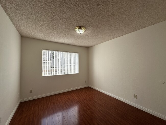 Foto del edificio - 1110 E Wilson Ave