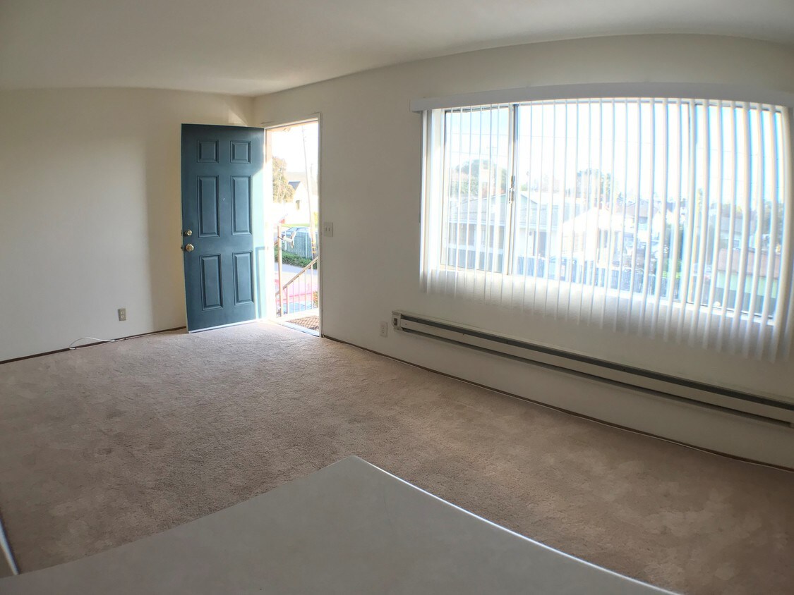 21063 Royal Ave Unit 6, Hayward, CA 94541 Room for Rent in Hayward