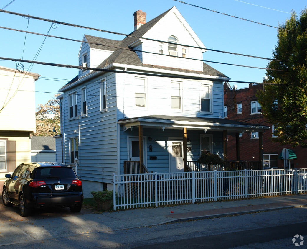 14 N Water St, Greenwich, CT 06830 Apartments in Greenwich, CT