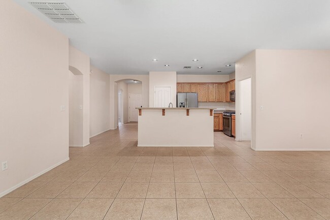 Building Photo - 7084 S Camino Derecho