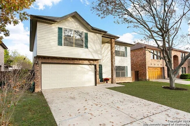 Building Photo - 13130 Regency Bend