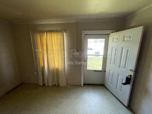 Foto del edificio - 415 Rocky St