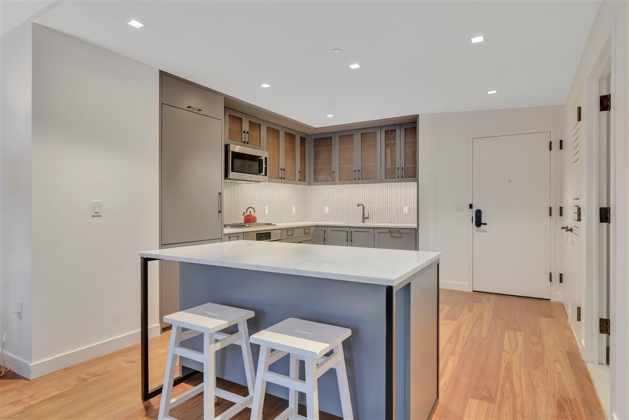 Foto principal - 2 Shore Ln