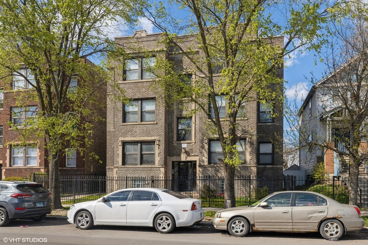 Primary Photo - 4936 W Jackson Blvd