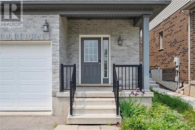 Photo du bâtiment - 494 Woodbine Ave