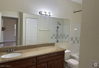 Building Photo - 11520 Villa Grand