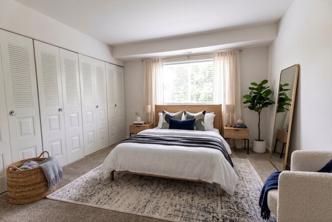 Arbor Lane A201 Bedroom - Arbor Lane