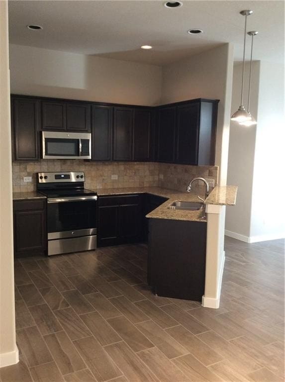 Foto del edificio - LUXURY TOWNHOME LOCATED IN BASTROP, TEXAS ...