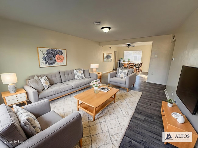 Building Photo - $1000 off first months rent!!  Spacious 4 bedroom 2 bath house with large backyard!