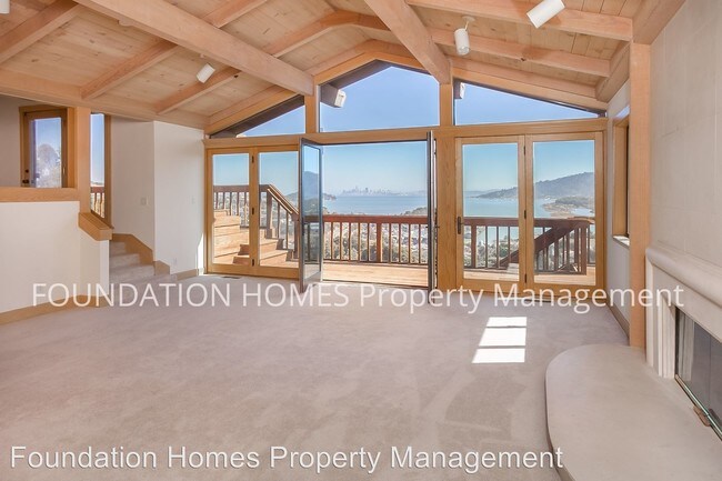 Building Photo - 4 br, 3.5 bath House - 59 Via Los Altos