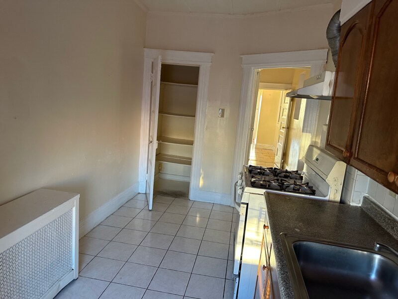 9531 110th St, Queens, NY 11419 Room for Rent in Queens, NY