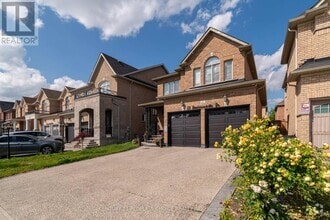 Building Photo - 25 Drummondville Dr