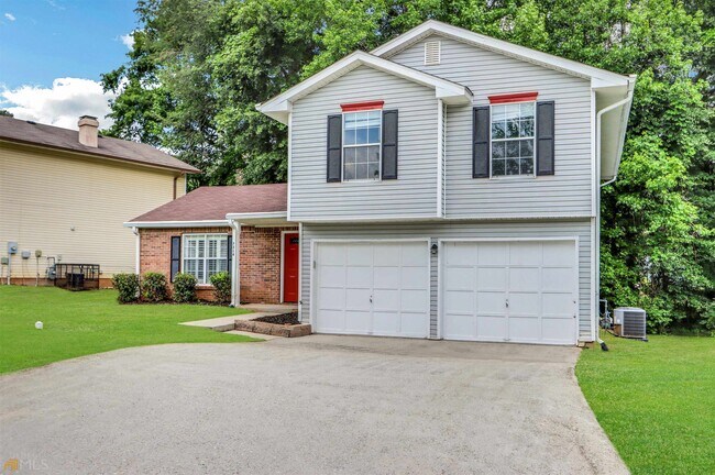 Building Photo - 7314 Drake Ave