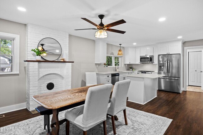 Foto del edificio - Maryville 37803 - COMING SOON 3 bedroom 2 bath - Furnished or Unfurnished - call Tom Parry 865-60...