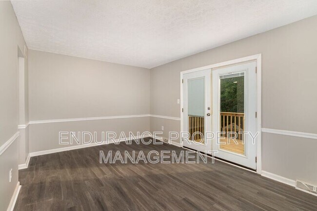 Foto del edificio - 4600 Glenway Ave