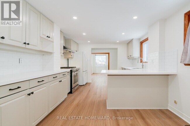 Building Photo - 87 Ashbourne Dr