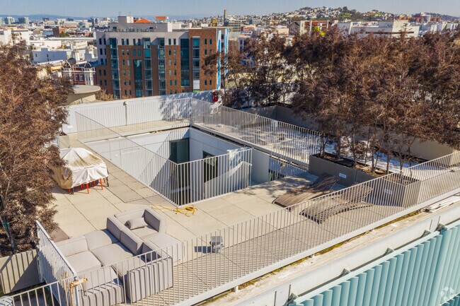 Rooftop - 8 Octavia