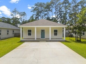Building Photo - 353 Indian Woman Rd